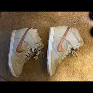 Nike dunk sky hi